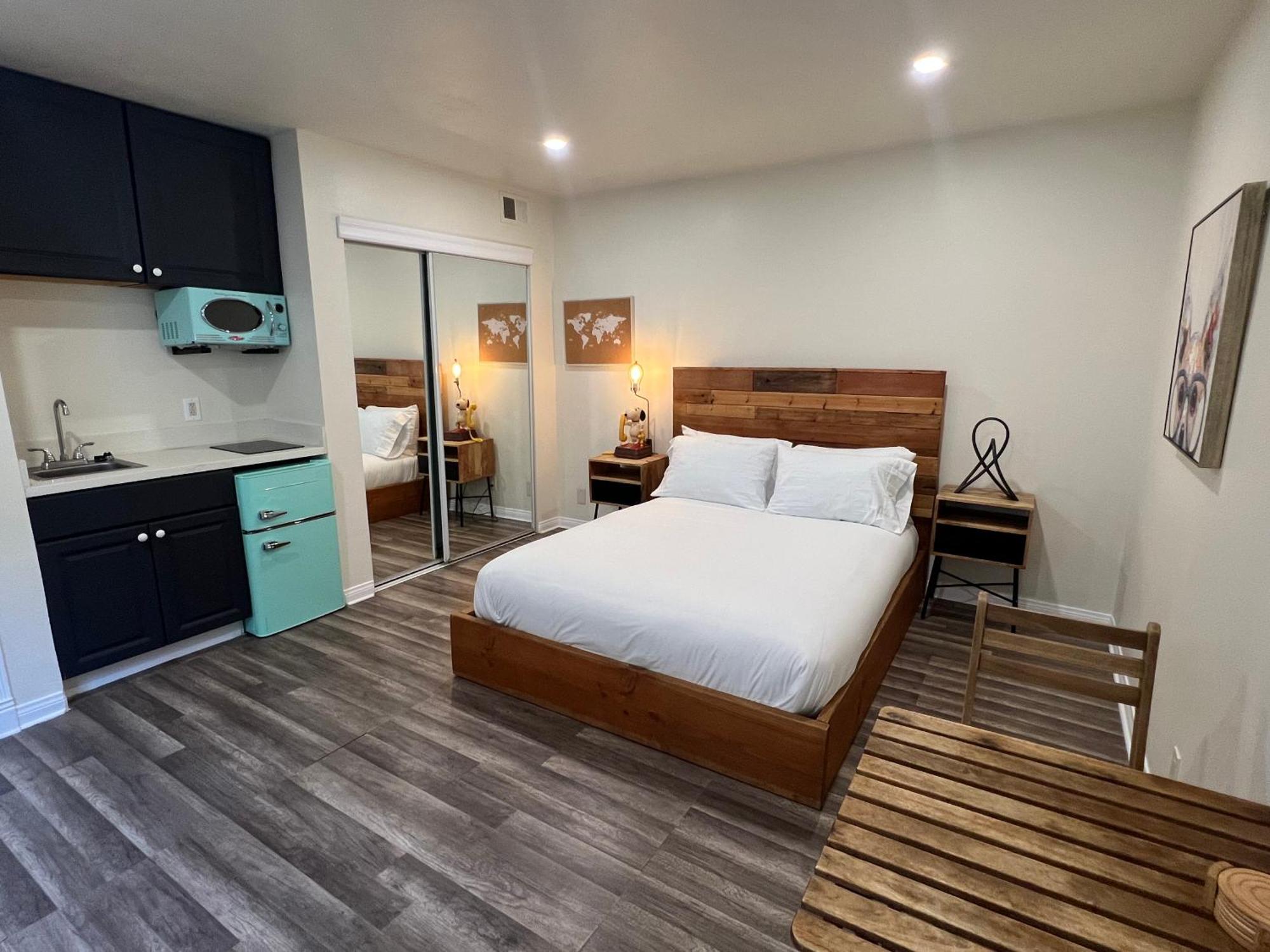 Beautiful Studio In North Inglewood ロサンゼルス エクステリア 写真